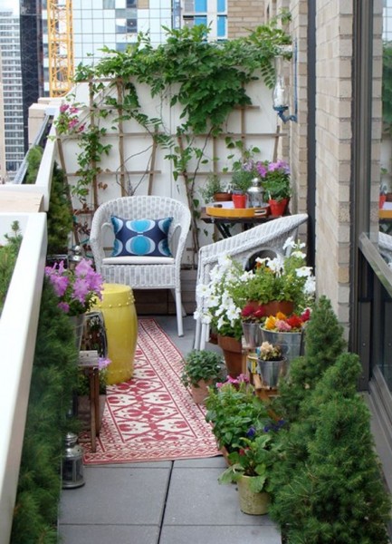 colorful-balcony