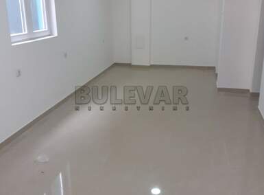 Poslovni prostor / Lokal, Pirot, Pirot, izdavanje, 130m2, 850e, id811885