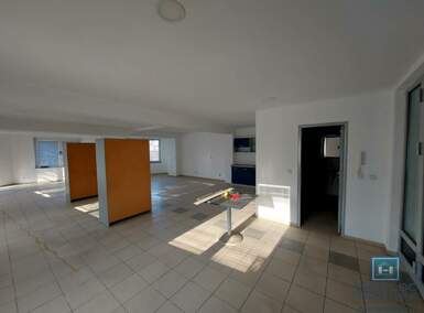 Poslovni prostor / Lokal, Jagodina, izdavanje, 91m2, 400e, id929079