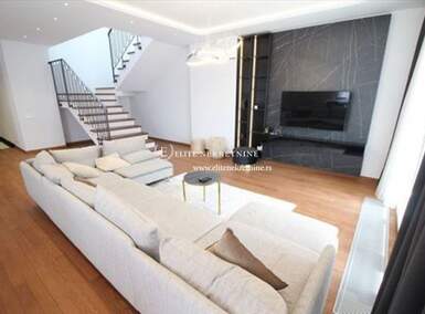 Cetvorosoban stan, Beograd, Krunski Venac, izdavanje, 180m2, 3800e, id946963