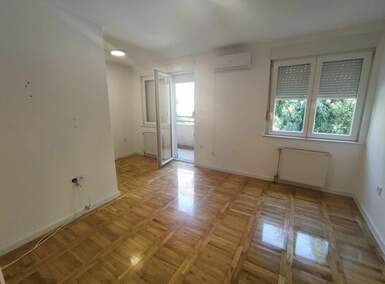 Jednosoban stan, Novi Sad, prodaja, 30m2, 75200e, id1010645