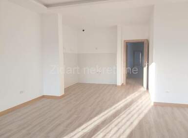 Cetvorosoban stan, Beograd, Jajinci, prodaja, 130m2, 250000e, id1118504