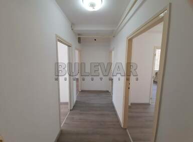 Poslovni prostor / Lokal, Niš, Centar, izdavanje, 53m2, 300e, id1201371