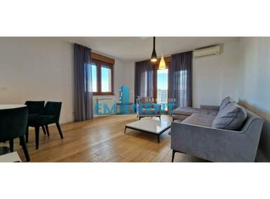 Trosoban stan, Beograd, Blok 67a, A Blok, prodaja, 82m2, 345000e, id1075110