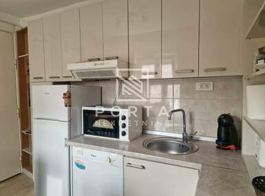 Dvoiposoban stan, Beograd, Bajlonijeva pijaca, izdavanje, 33m2, 600e, id1368476