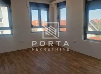 Trosoban stan, Beograd, Ledine, prodaja, 55m2, 110000e, id854997
