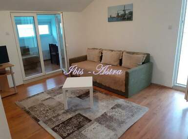 Jednoiposoban stan, Beograd, Labudovo Brdo, izdavanje, 45m2, 330e, id1372776