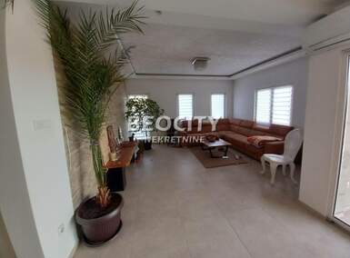 Kuca, Čačak, prodaja, 480m2, 350000e, id1375187