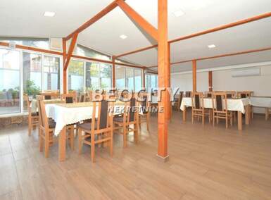 Poslovni prostor / Lokal, Beograd, Sremčica, izdavanje, 140m2, 650e, id1375501