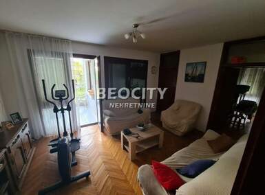 Trosoban stan, Bar, Stari Bar, prodaja, 80m2, 155000e, id1375519