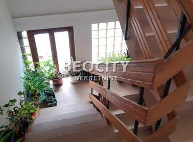 Trosoban stan, Beograd, Vinča, prodaja, 60m2, 64300e, id1375797