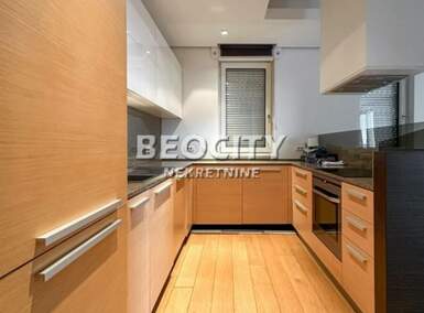 Cetvorosoban stan, Beograd, Dedinje (rtv Pink), prodaja, 185m2, 750000e, id1375808