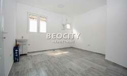 Poslovni prostor / Lokal, Beograd, Sremčica, izdavanje, 60m2, 650e, id1375845