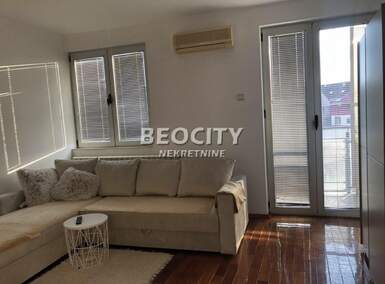 Jednosoban stan, Novi Sad, Bulevar Oslobođenja, izdavanje, 27m2, 400e, id1376462