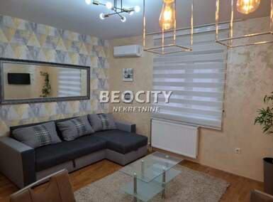 Jednosoban stan, Novi Sad, Centar, izdavanje, 30m2, 300e, id1376552