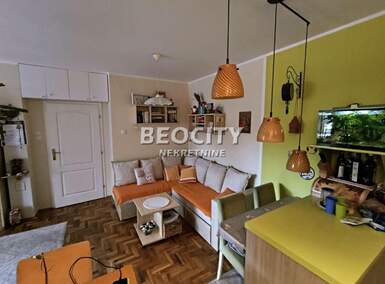 Trosoban stan, Novi Sad, Bulevar Patrijarha Pavla, prodaja, 48m2, 122000e, id1376895