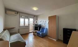Jednosoban stan, Novi Sad, Centar, izdavanje, 34m2, 300e, id1376927