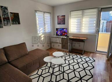 Jednoiposoban stan, Niš, Centar, izdavanje, 35m2, 350e, id1376981