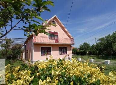 Kuca, Beograd, Zvečka, prodaja, 130m2, 190000e, id1378175