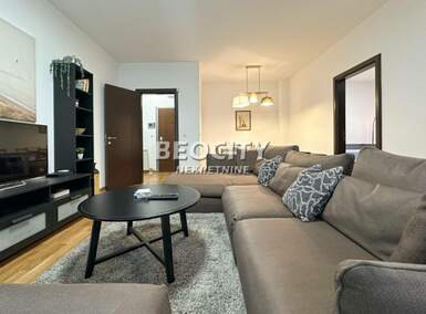 Trosoban stan, Beograd, Vračar (centar), izdavanje, 67m2, 900e, id1378211