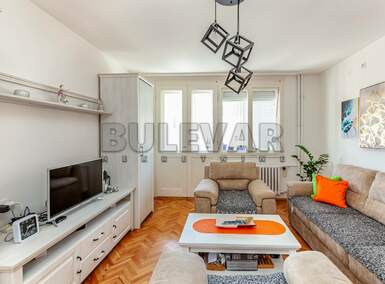 Jednoiposoban stan, Niš, Centar, izdavanje, 57m2, 350e, id1379356