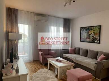 Jednoiposoban stan, Beograd, Kluz, izdavanje, 42m2, 550e, id1379378