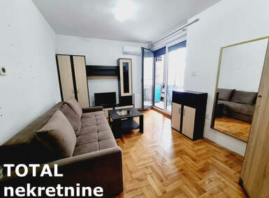 Garsonjera, Novi Sad, Bulevar, izdavanje, 27m2, 300e, id1381317