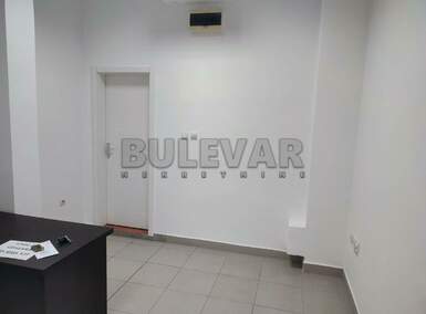 Poslovni prostor / Lokal, Niš, Bulevar Nemanjića, izdavanje, 20m2, 200e, id1081717