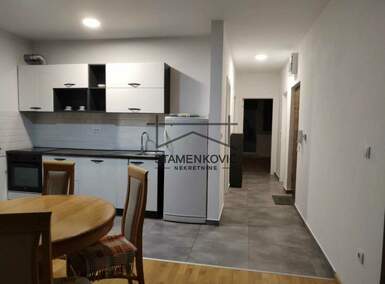 Trosoban stan, Novi Sad, Lipov gaj, izdavanje, 74m2, 600e, id1350555