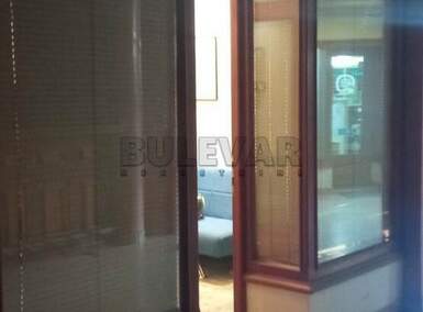 Poslovni prostor / Lokal, Kragujevac, Veliki Park, izdavanje, 24m2, 150e, id1382156