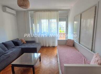 Dvosoban stan, Beograd, Obilićev venac, prodaja, 66m2, 395000e, id1382187