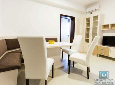 Dvoiposoban stan, Jagodina, prodaja, 72m2, 158045e, id1384461