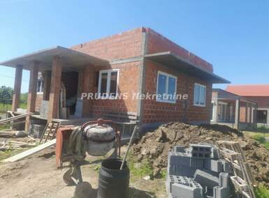 Kuca, Beograd, Surčin (mesto), prodaja, 102m2, 135000e, id1384477