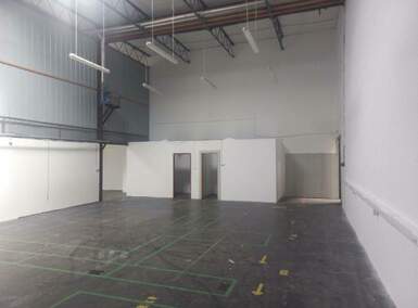Poslovni prostor / Lokal, Beograd, Batajnicki drum, izdavanje, 700m2, 4400e, id1385997