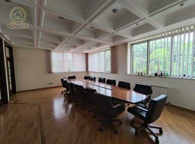 Poslovni prostor / Lokal, Beograd, Bežanijska kosa 1, izdavanje, 300m2, 2500e, id1386601