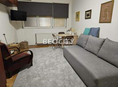 Jednosoban stan, Novi Sad, Centar, izdavanje, 30m2, 350e, id1387190
