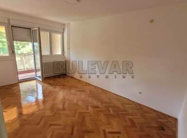 Trosoban stan, Kragujevac, Erdoglija, izdavanje, 77m2, 300e, id1388612