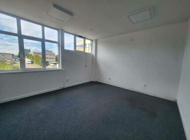 Poslovni prostor / Lokal, Beograd, Trošarina, izdavanje, 500m2, 4000e, id803437