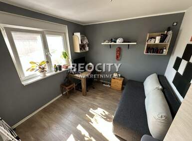 Dvosoban stan, Novi Sad, Bulevar Patrijarha Pavla, prodaja, 30m2, 84000e, id1392744