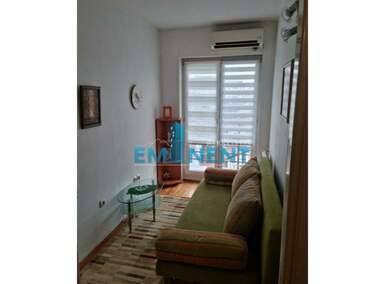 Dvosoban stan, Beograd, Južni Bulevar, izdavanje, 43m2, 520e, id842070