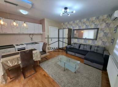 Garsonjera, Novi Sad, Centar, izdavanje, 26m2, 300e, id1393947