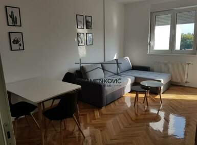 Jednoiposoban stan, Novi Sad, Bulevar Evrope, izdavanje, 38m2, 400e, id1393950