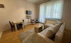 Jednosoban stan, Novi Sad, Bulevar Oslobođenja, izdavanje, 32m2, 350e, id1394780
