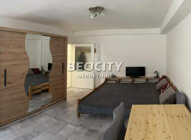 Jednosoban stan, Beograd, Blok 11 C (stari Merkator), izdavanje, 24m2, 380e, id1397812