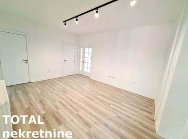 Trosoban stan, Novi Sad, Centar, prodaja, 70m2, 190000e, id1397767