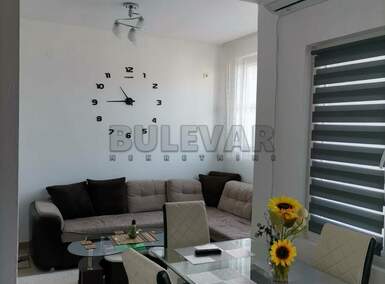 Jednosoban stan, Niš, Centar, izdavanje, 28m2, 280e, id796340