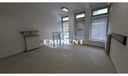 Poslovni prostor / Lokal, Beograd, Hram Svetog Save, izdavanje, 24m2, 600e, id1399936
