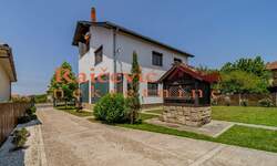 Kuca, Beograd, Mladenovac, prodaja, 469m2, 250000e, id1400496