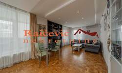 Trosoban stan, Beograd, Blok 70(kineski Trzni Centar), izdavanje, 84m2, 700e, id1400942