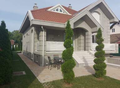 Kuca, Inđija, prodaja, 380m2, 490000e, id1403583
